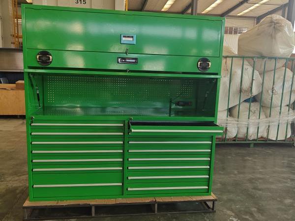 စပီကာနှင့် Green Tool Tool