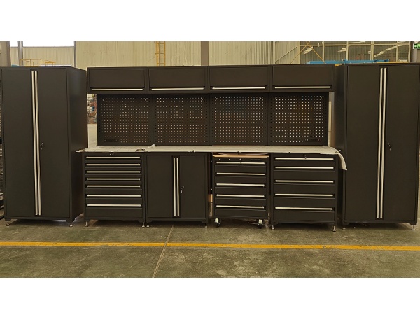 စိတ်ကြိုက်ပြင်ဆင်ထားသော Tool Cabinets: ကွဲပြားခြားနားသောလိုအပ်ချက်များကိုဖြည့်ဆည်းပေးပြီးအလုပ်ထိရောက်မှုကိုတိုးတက်အောင်ပြုလုပ်ပါ