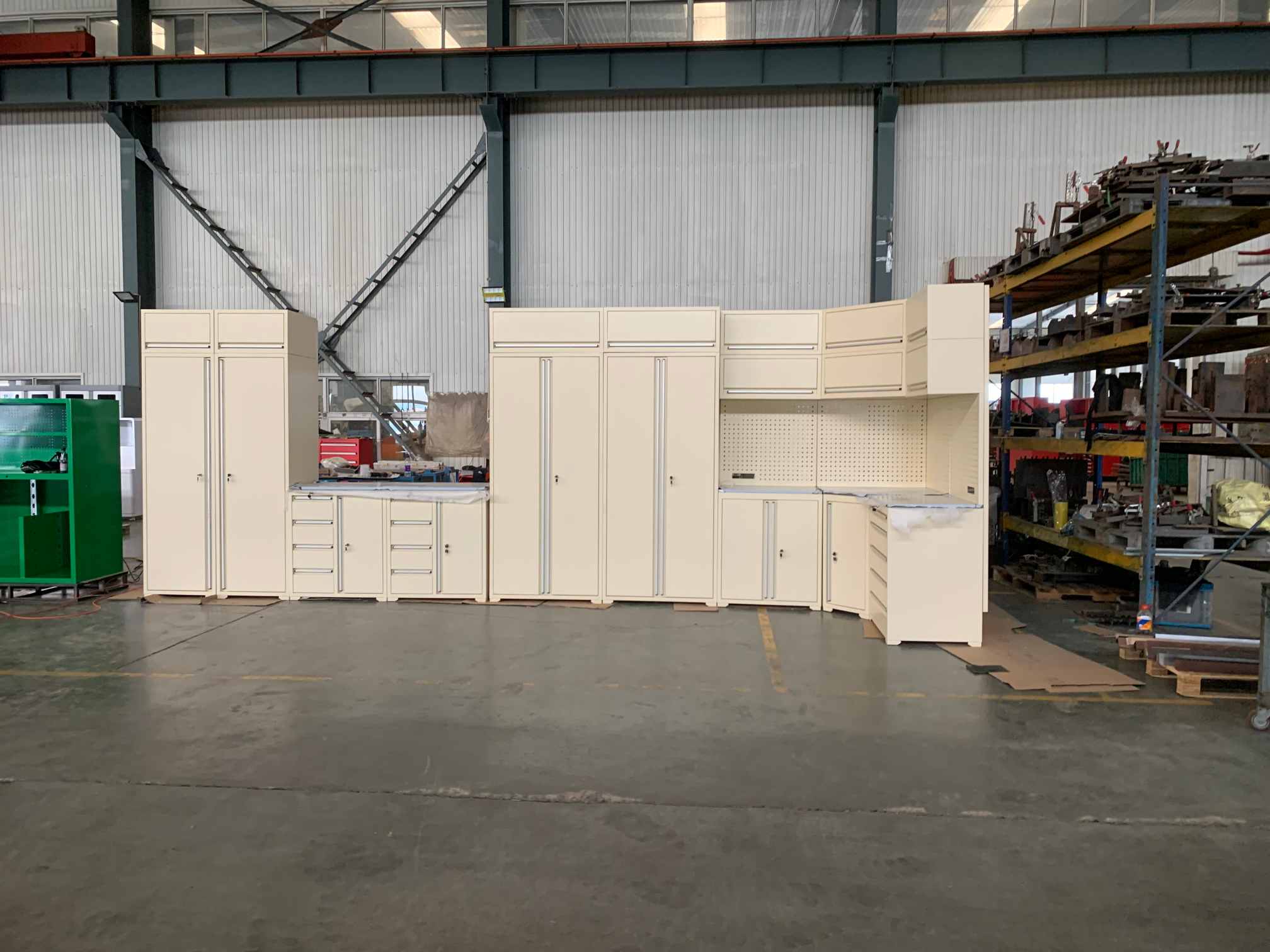 Modular Garage Tool Caby သည်မည်မျှအဆင်ပြေသနည်း။